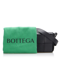 Bottega Veneta Sac à bandoulière en Cuir en Noir