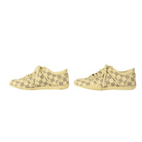 Louis Vuitton Trainers Canvas in Cream
