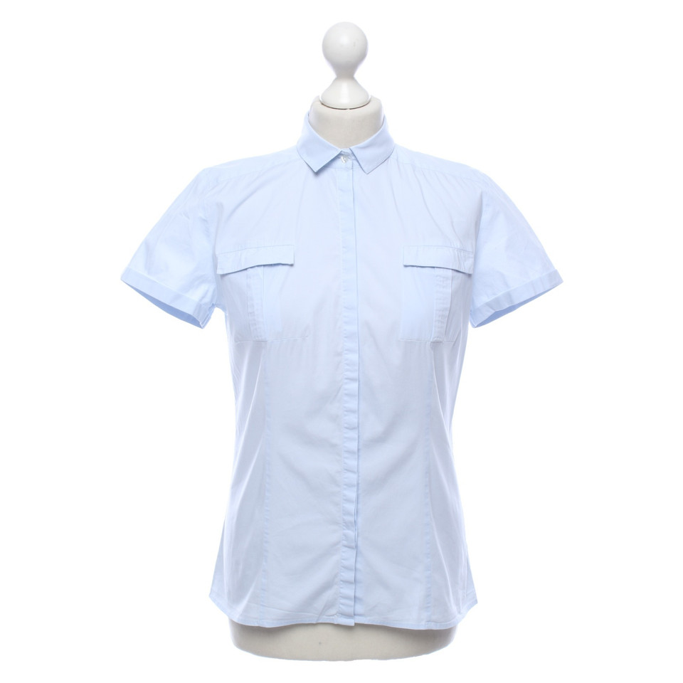 Hugo Boss Camicetta da camicia in blu chiaro