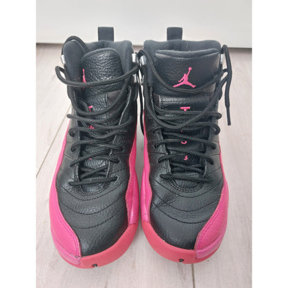 Jordan Chaussures de sport en Cuir en Noir