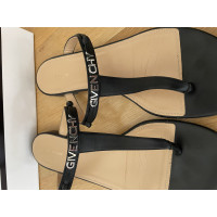 Givenchy Sandals Leather in Black