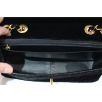 Chanel Classic Flap Bag in Nero