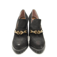 Max Mara Pumps/Peeptoes Leather in Black