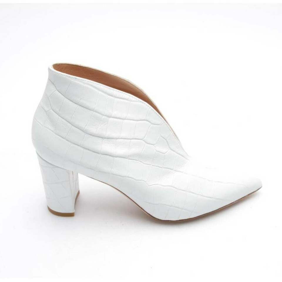 Marc Cain Ankle boots Leather in White