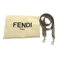 Fendi By The Way Bag Medium 27cm aus Leder in Creme