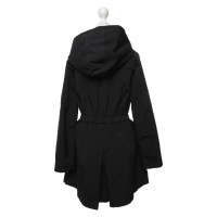 Ted Baker Jacke/Mantel in Schwarz