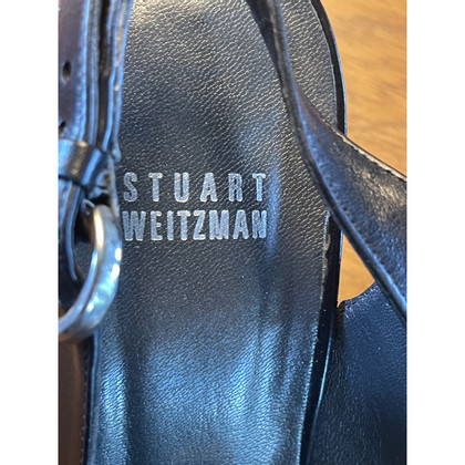 Stuart Weitzman Pumps/Peeptoes aus Leder in Schwarz