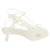 The Row Sandalen aus Leder in Creme