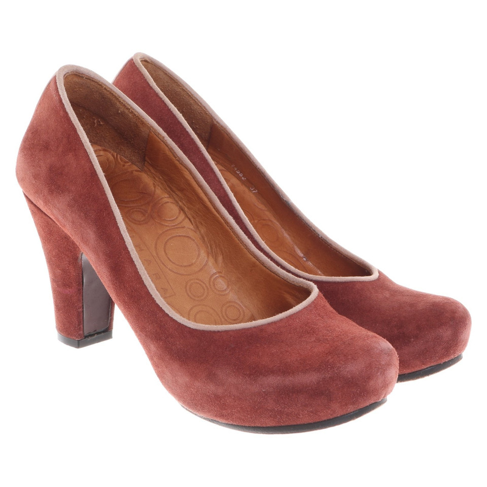 Chie Mihara pumps in rust red