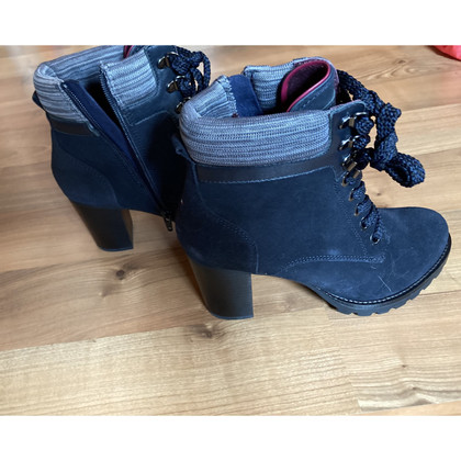 Tommy Hilfiger Ankle boots in Blue