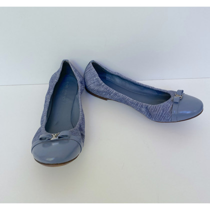 Louis Vuitton Slippers/Ballerina's Denim in Blauw