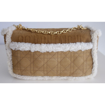 Dior Caro Shearling Bag aus Wolle in Beige