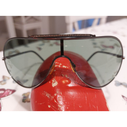 Valentino Garavani Sunglasses in Silvery