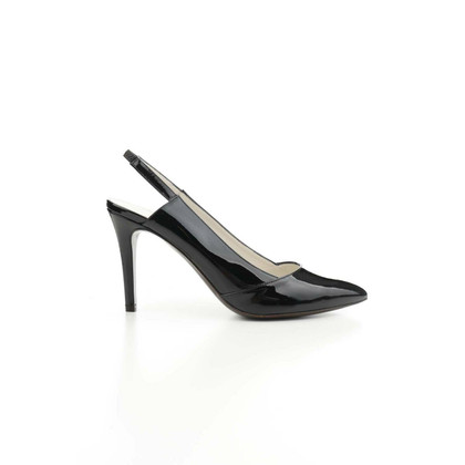 Gianfranco Ferré Pumps/Peeptoes Patent leather in Black