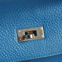 Hermès Kelly Bag 32 in Pelle in Blu