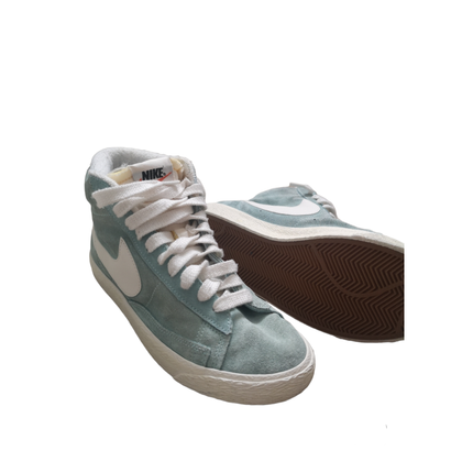 Nike Trainers Canvas in Turquoise
