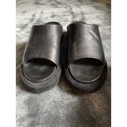 Atp Chaussures compensées en Cuir en Noir