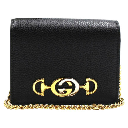 Gucci Zumi Wallet on Chain aus Leder in Schwarz