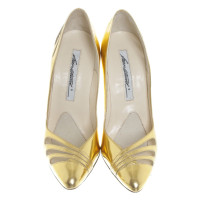 Brian Atwood pumps in goud