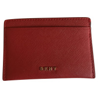 Dkny Täschchen/Portemonnaie aus Leder in Rot
