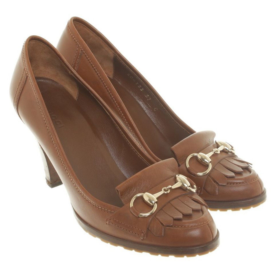 Gucci pumps Brown