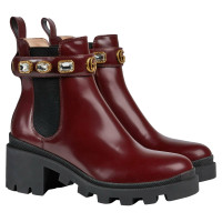 Gucci Stiefeletten aus Leder in Bordeaux