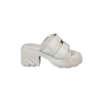 Bottega Veneta Pumps/Peeptoes Leather in White