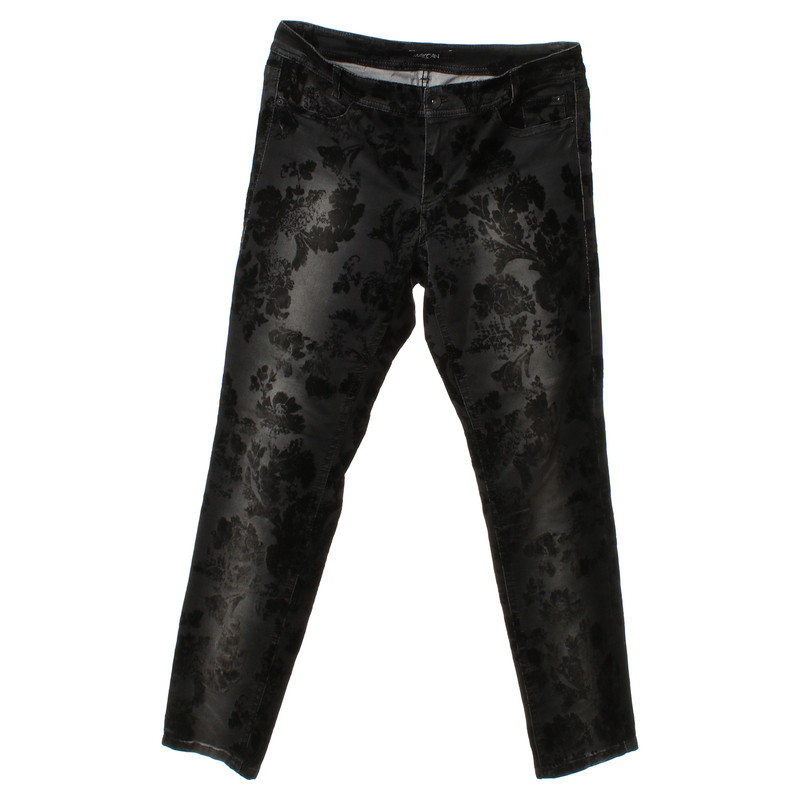 Marc Cain Pants in anthracite with velvet trim