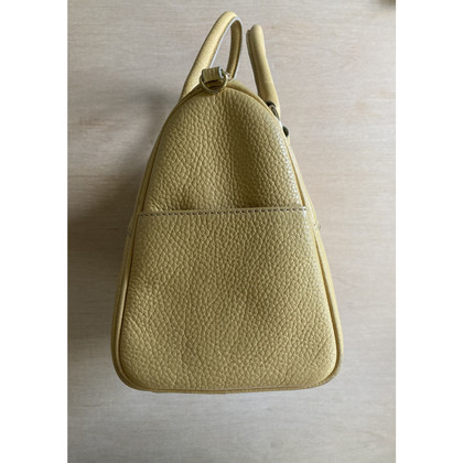 Guy Laroche Handbag Leather in Yellow