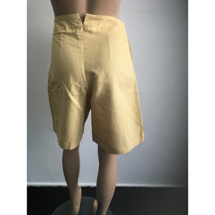 Arket Shorts aus Leinen in Gelb