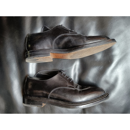 J.M. Weston Chaussures à lacets en Cuir en Noir