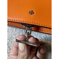 Tory Burch Handtasche aus Leder in Orange