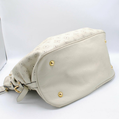 Louis Vuitton Mahina Leather in Beige