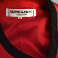 Yves Saint Laurent Rouge de Blazer noir