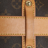 Louis Vuitton Handbag made of canvas