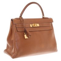 Hermès Kelly Bag 32 aus Leder in Braun