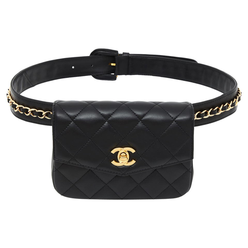 Chanel Clutch aus Leder in Schwarz