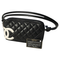 Chanel Schwarze Leder-Umhängetasche