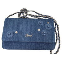 Chanel Wallet on Chain aus Jeansstoff in Blau