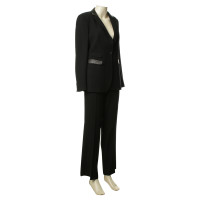 Nusco An elegant trouser suit in black