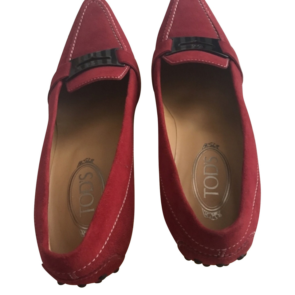 Tod's Décolleté/Spuntate in Pelle scamosciata in Rosso