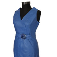 Gianni Versace Kleid aus Leder in Blau
