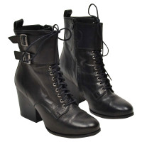 The Kooples Stiefeletten aus Leder in Schwarz