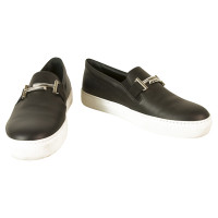 Tod's Chaussons/Ballerines en Cuir en Noir