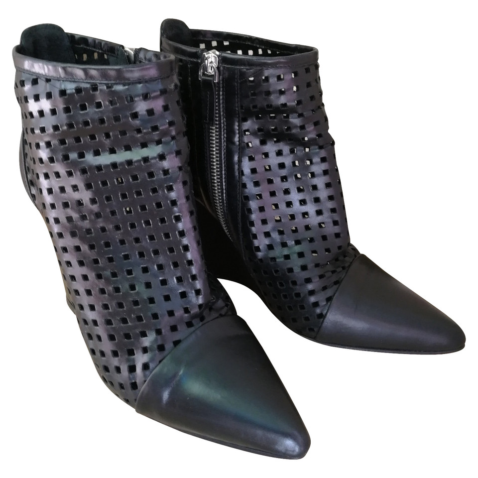 Sandro Boots Leather in Black