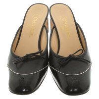 Chanel Pumps/Peeptoes aus Leder