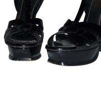 Yves Saint Laurent ZWART PATENT Leren Peeptoes