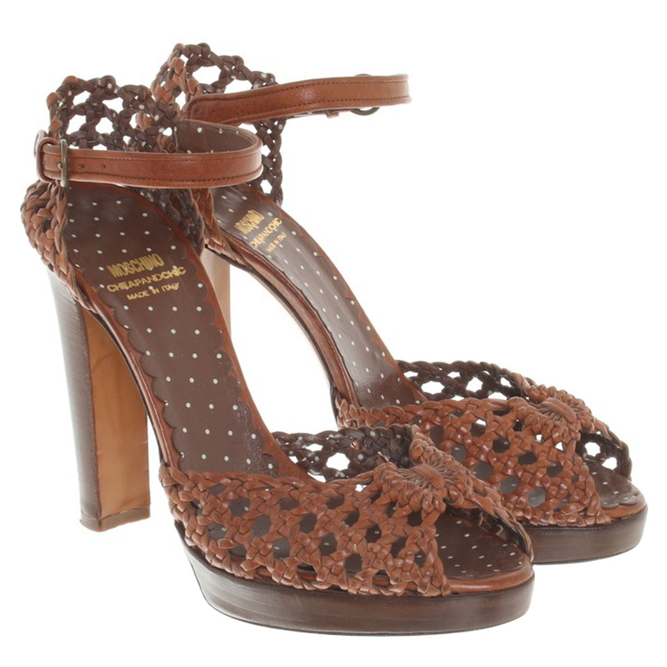 Moschino Cheap And Chic Peeptoes à Brown