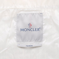 Moncler Jas/Mantel in Crème