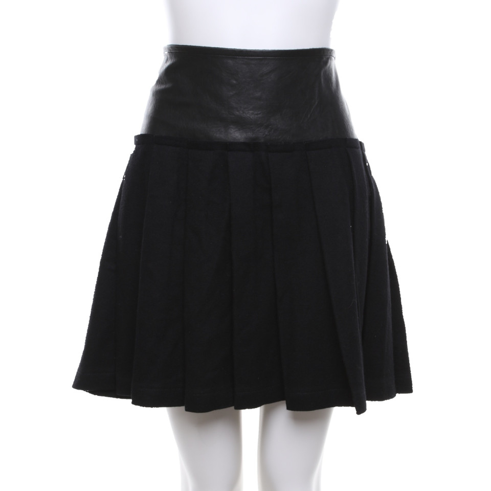 Burberry Skirt in Black